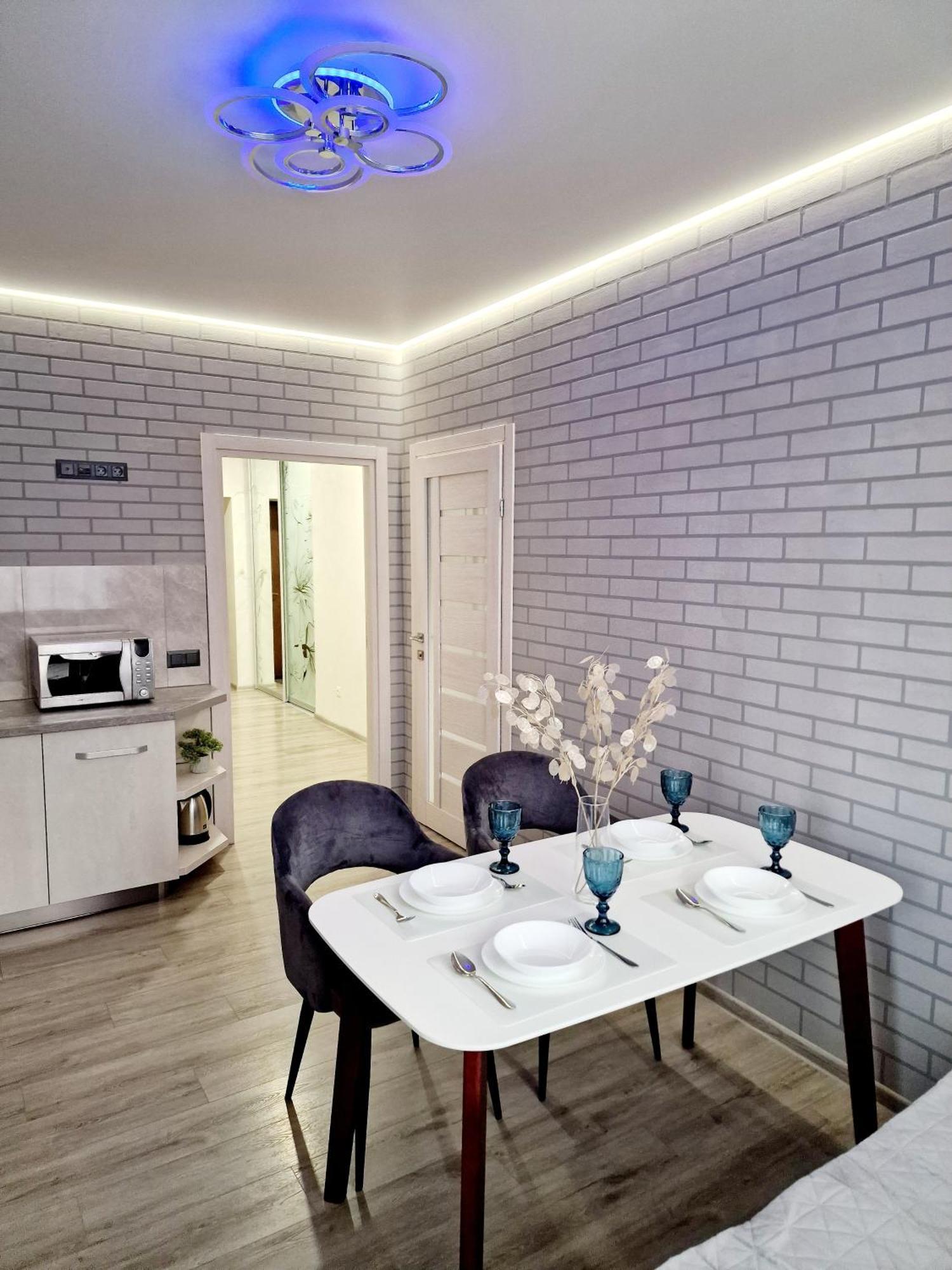 Apartament On Chornovola, 40 Жк "Варварівка" Луцк Экстерьер фото